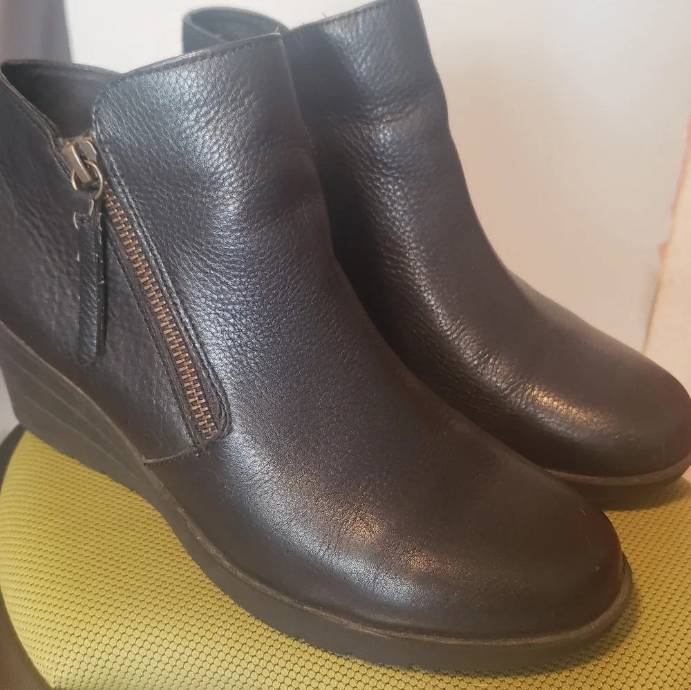 Sofft Salem Wedge Bootie - Picture 3 of 9